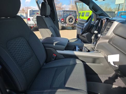 New 2026 RAM 1500 Big Horn AWD/4WD image 10