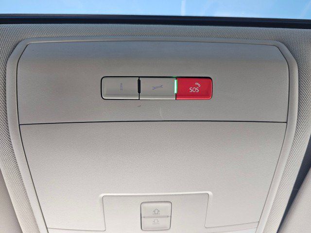 Used 2023 Volkswagen Atlas SEL AWD/4WD image 43