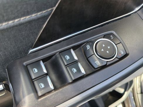 Used 2021 Ford F150 Lariat image 21