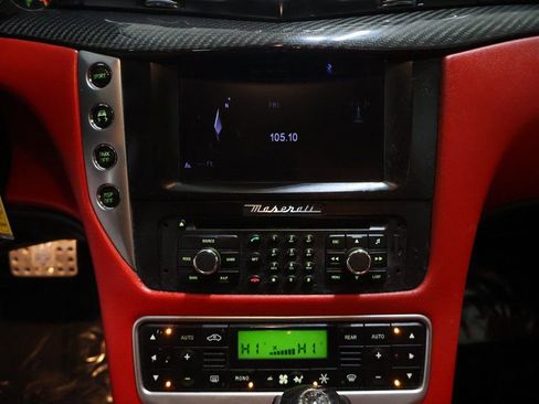 Used 2011 Maserati GranTurismo S image 20