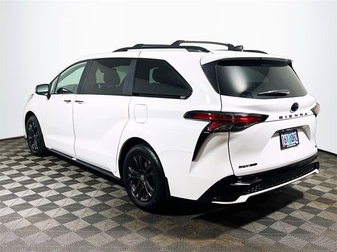 Certified 2025 Toyota Sienna XSE w/ XSE Premium Package image 6