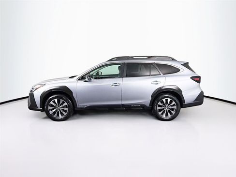 Used 2023 Subaru Outback Limited image 4