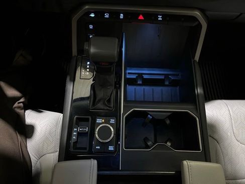 Used 2024 Toyota Tundra Limited w/ TRD Off-Road Package image 21