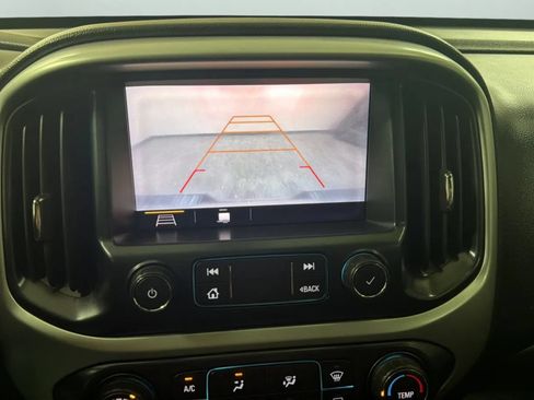 Used 2020 Chevrolet Colorado LT w/ LT Convenience Package AWD/4WD image 14