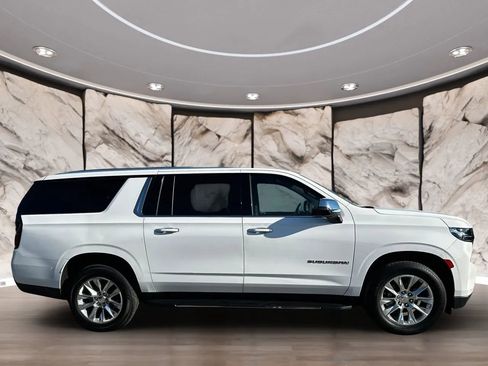 Used 2023 Chevrolet Suburban Premier image 6