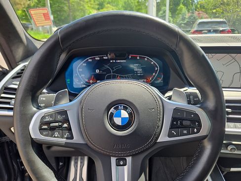 Used 2022 BMW X7 M50i AWD/4WD image 20