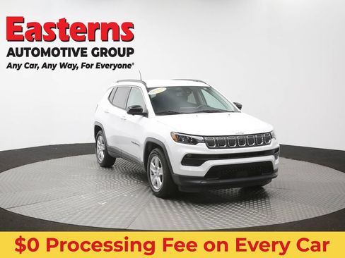 Used 2022 Jeep Compass Latitude w/ Convenience Group FWD image 50