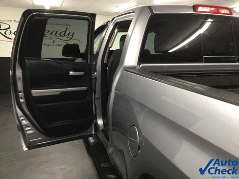 Used 2017 Toyota Tundra SR5 image 31