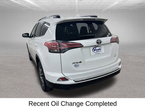 Used 2018 Toyota RAV4 LE w/ All Weather Liner Package AWD/4WD image 11