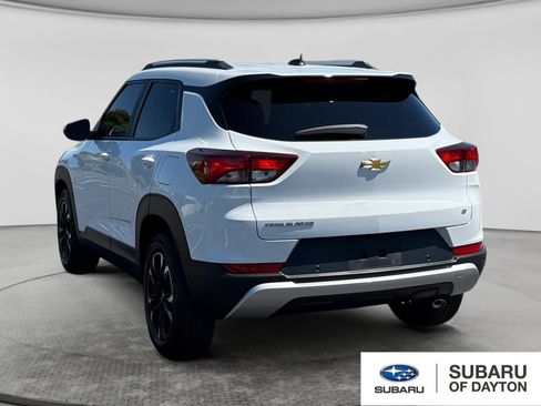 Used 2021 Chevrolet TrailBlazer LT w/ Convenience Package FWD image 7
