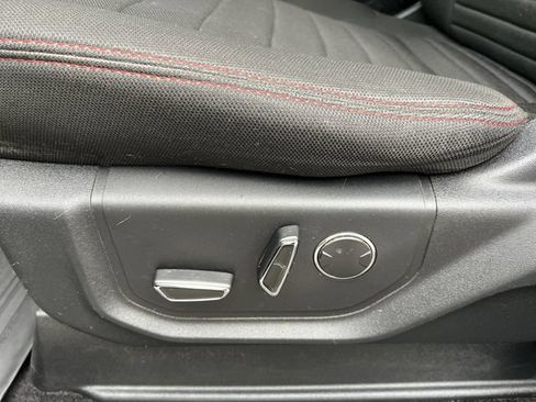 Used 2018 Ford F150 XLT w/ Equipment Group 302A Luxury RWD image 12