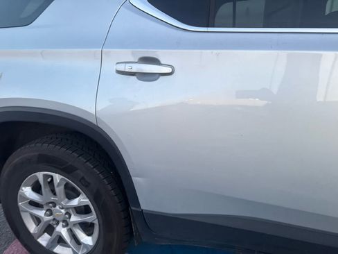 Used 2021 Chevrolet Traverse LS image 5