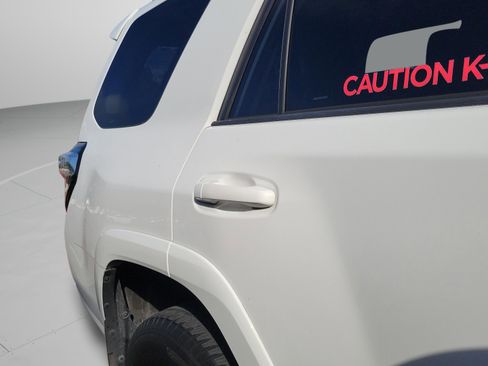 Used 2015 Toyota 4Runner Trail Premium AWD/4WD image 19