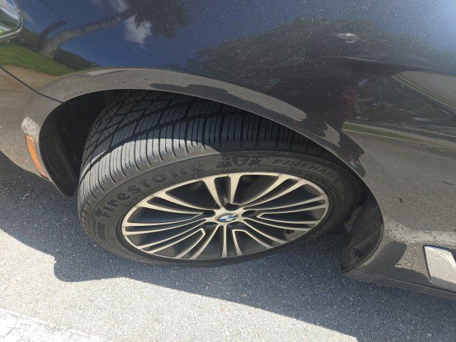 Used 2018 BMW 540i xDrive AWD/4WD image 3