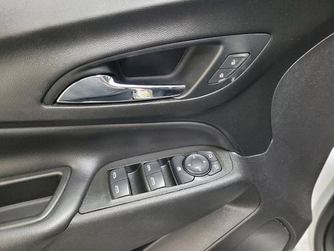 Used 2020 Chevrolet Equinox LT FWD image 27