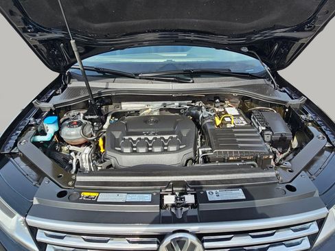 Used 2019 Volkswagen Tiguan SEL w/ 3rd Row Seat Package image 18
