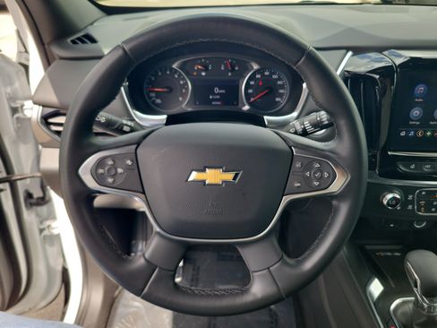 Used 2023 Chevrolet Traverse LT FWD image 22