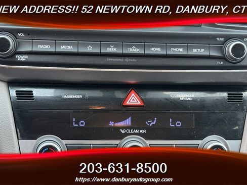 Used 2020 Hyundai Elantra Value Edition w/ Winter Weather Package FWD image 19