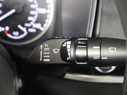 Used 2024 Mitsubishi Outlander ES image 23