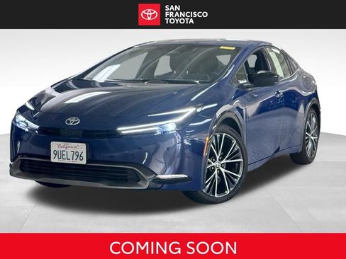 Used 2025 Toyota Prius XLE FWD image 1