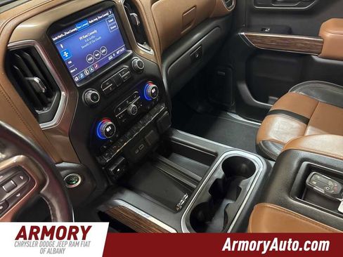 Used 2019 Chevrolet Silverado 1500 High Country w/ Technology Package image 17