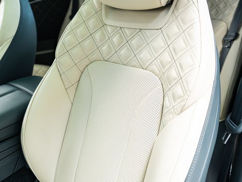 Certified 2023 Bentley Continental GT Mulliner AWD/4WD image 29