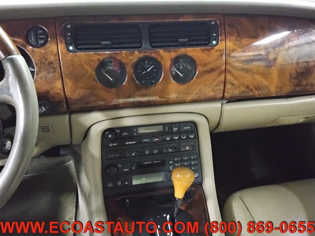 Used 1998 Jaguar XK8 Convertible RWD image 13