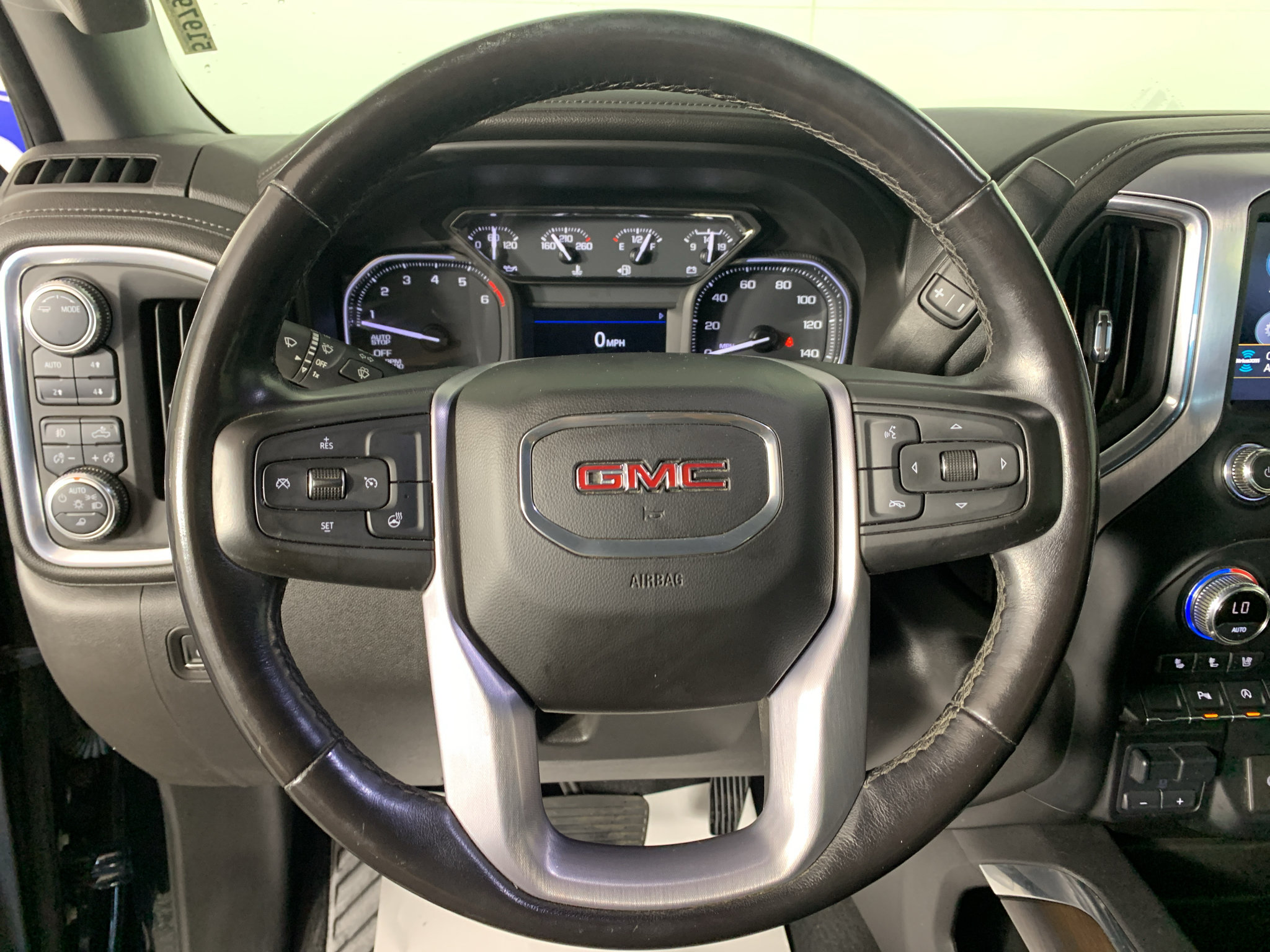 Used 2021 GMC Sierra 1500 SLT w/ SLT Premium Package AWD/4WD image 19