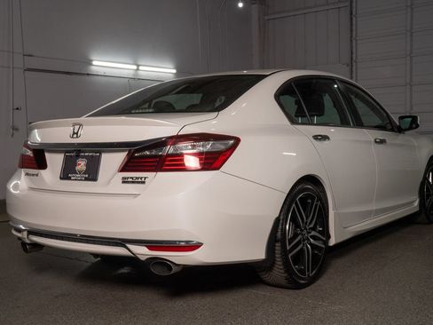 Used 2017 Honda Accord Sport Special Edition image 13