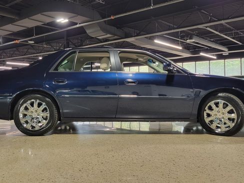 Used 2008 Cadillac DTS FWD image 9