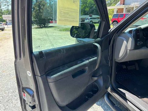 Used 2011 Chevrolet Silverado 1500 LS RWD image 7