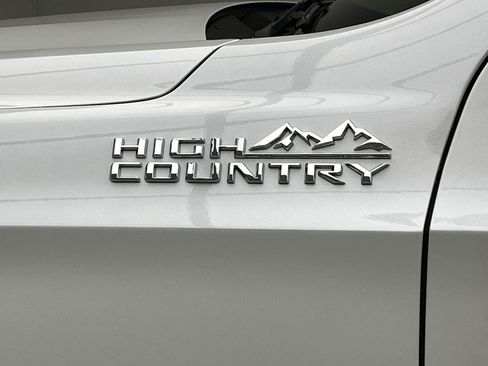 Certified 2023 Chevrolet Tahoe High Country w/ Premium Package AWD/4WD image 38
