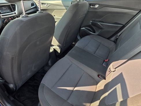 Used 2022 Hyundai Accent SE FWD image 32