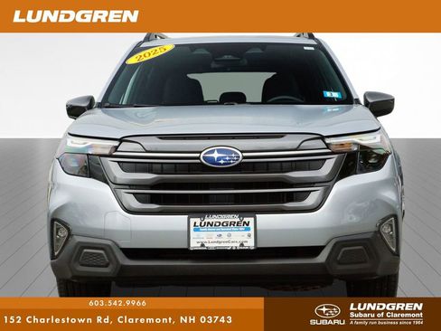 Certified 2025 Subaru Forester Premium image 9