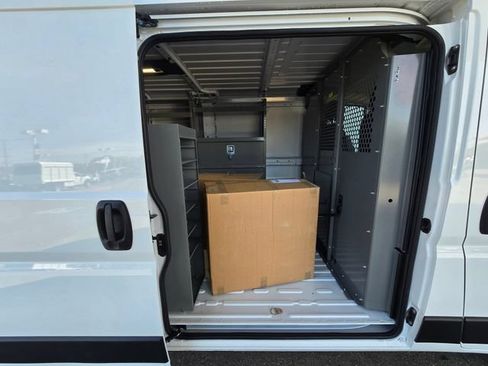 Used 2025 RAM ProMaster 2500 w/ Quick Order Package 22G SLT FWD image 17