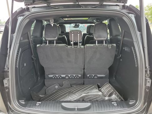 Used 2020 Chrysler Pacifica Limited w/ Advanced Safetytec Group FWD image 7