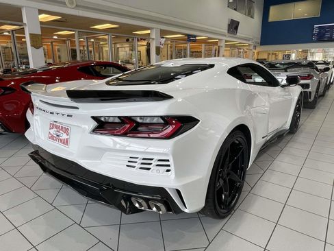 New 2025 Chevrolet Corvette E-Ray w/ Battery Protection Package AWD/4WD image 28