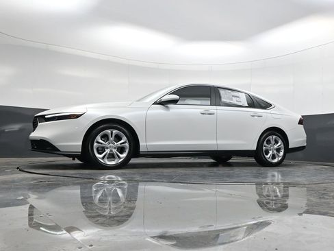 New 2026 Honda Accord LX image 34