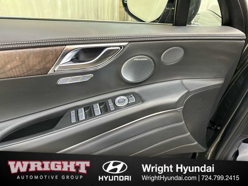 Certified 2025 Genesis GV80 2.5T Prestige image 10