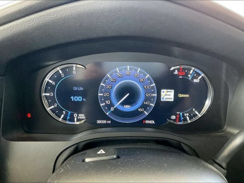 Used 2019 Cadillac Escalade ESV Luxury AWD/4WD image 10