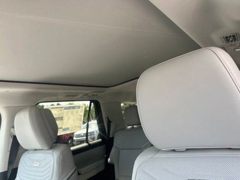 New 2027 Ford Expedition Platinum w/ Platinum Ultimate Package AWD/4WD image 15