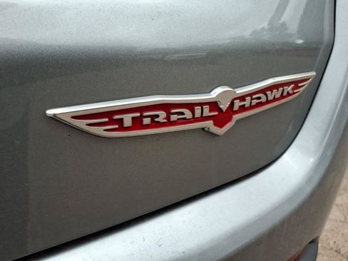 Used 2019 Jeep Compass Trailhawk AWD/4WD image 5