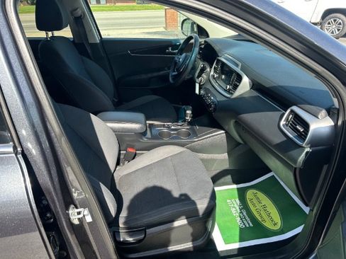 Used 2020 Kia Sorento AWD V6 image 10