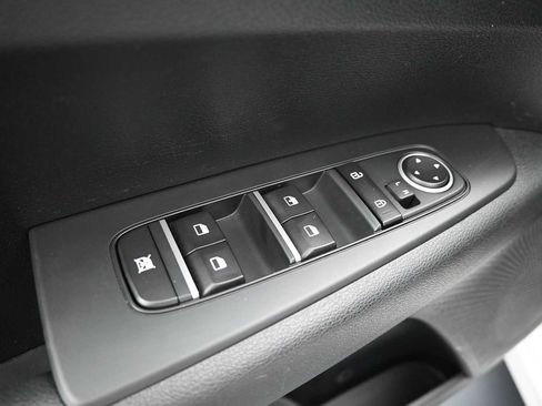 Used 2024 Kia Forte LX FWD image 9