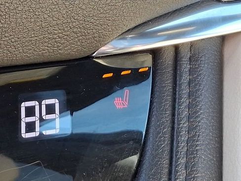 Used 2019 Cadillac XT5 Luxury image 24