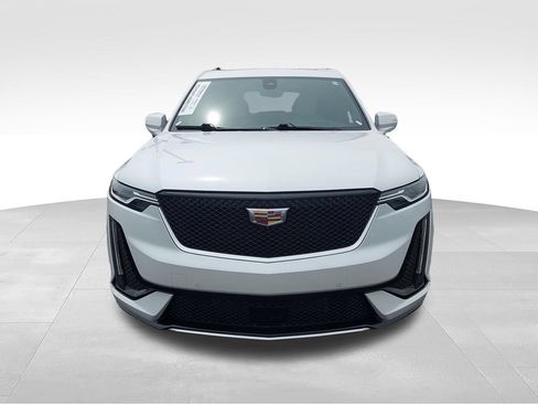 Used 2023 Cadillac XT6 Sport w/ Technology Package AWD/4WD image 8