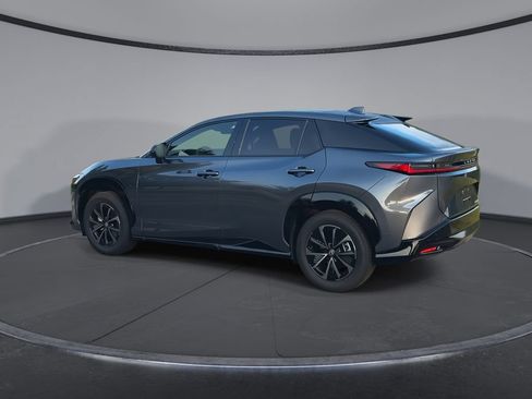 Used 2026 Lexus RZ 350e 2WD w/ Convenience Package image 6