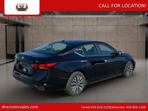 Used 2024 Nissan Altima 2.5 SV image 5