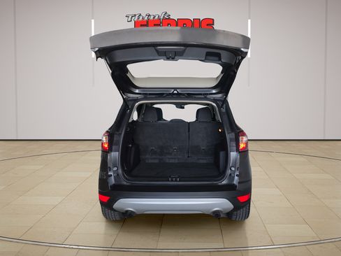 Used 2018 Ford Escape SE FWD image 9