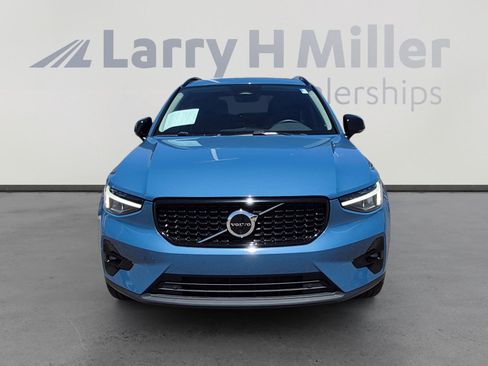 Used 2023 Volvo XC40 B5 Ultimate w/ Climate Package AWD/4WD image 8